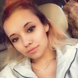 Meet your Posher, Dabria